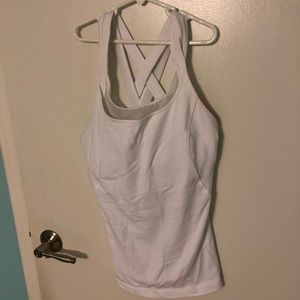 White lululemon tank top